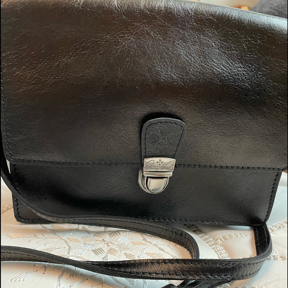Patricia Nash Lanza Crossbody
